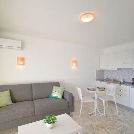 Apartament Le Cap Bleu Front De Mer Vue Exceptionnelle Wifi