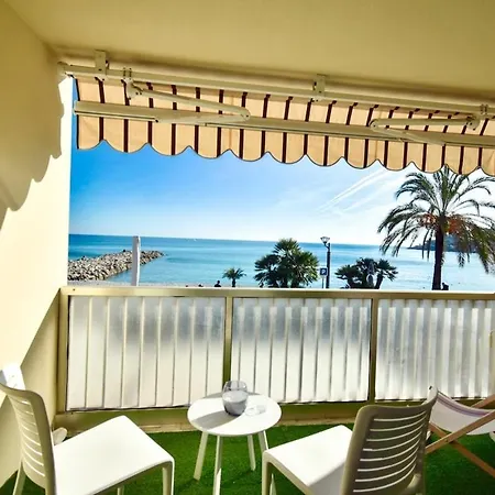 Le Cap Bleu Front De Mer Vue Exceptionnelle Wifi Apartament *